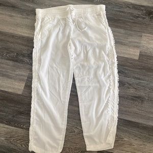 Rare Bella Dahl Cropped Summer Cargo pants